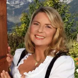 Angela Wiedl