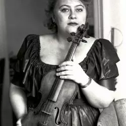 Dora Schwarzberg