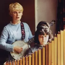 Shirley & Dolly Collins