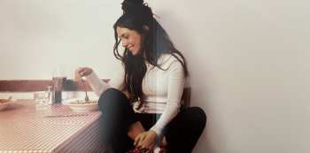 LP Amy Shark: Sunday Sadness