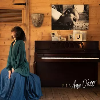Ann O'aro: Bleu