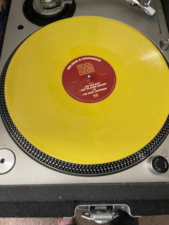 LP Confidence: Kool Moe Dese CLR | LTD