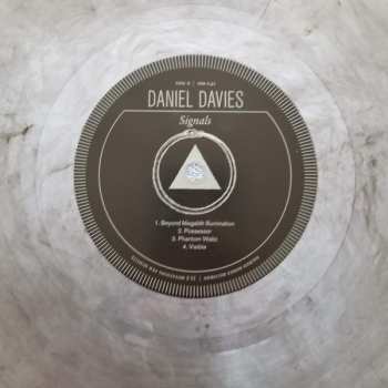 LP Daniel Davies: Signals LTD | CLR 88690