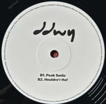 LP ddwy: Beaming Backwards