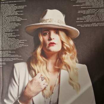 LP Elles Bailey: Shining In The Half Light