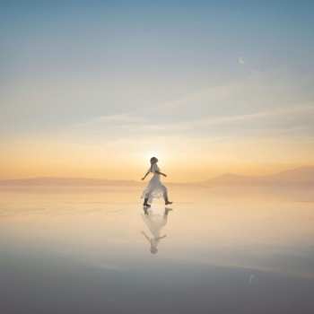 Album Ellie Holcomb: Far Country