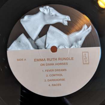 LP Emma Ruth Rundle: On Dark Horses 394506