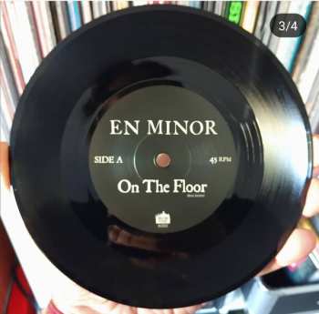 EP En Minor: On The Floor / There's A Long Way To Go 394697