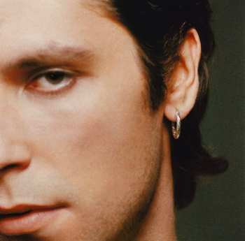 Album Kaky: Est-ce que quelqu’un m’entend?