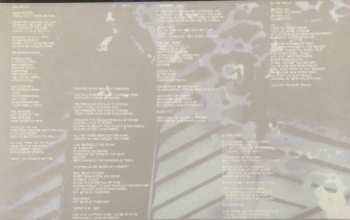 CD Knocked Loose: A Different Shade Of Blue