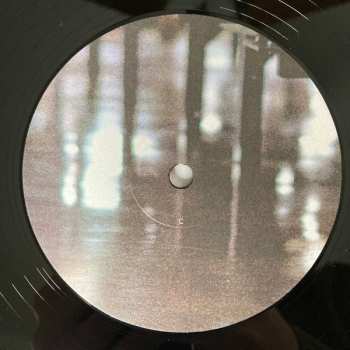 2LP L'usine: The Waiting Room