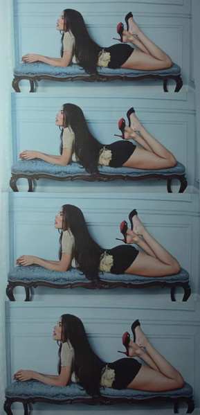 LP Madison Beer: Locket