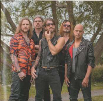 CD Nestor: Kids In A Ghost Town