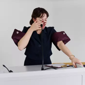 Odd Beholder: Honest Work