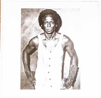 LP Miles Davis: On The Corner 26249
