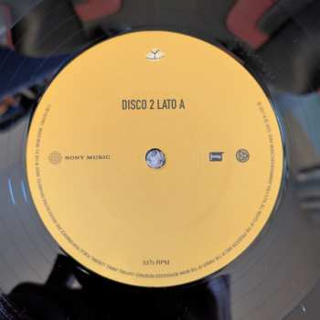 2LP Pinguini Tattici Nucleari: Gioventù Brucata