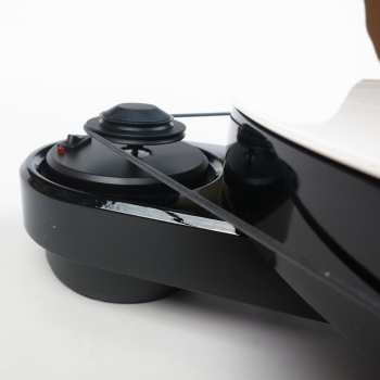 Audiotechnika Pro-ject Rpm 1 Carbon Piano + 2m Red