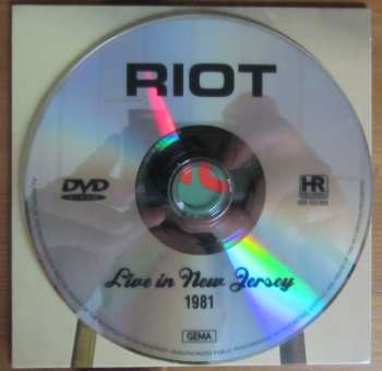 2LP/DVD Riot: Archives Volume 1: 1976-1981 LTD | CLR 136280