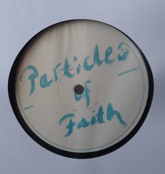 LP Signe Marie Rustad: Particles Of Faith 499617