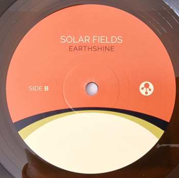 2LP Solar Fields: EarthShine CLR 400980