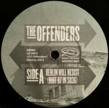 SP The Offenders: Berlin Will Resist (Riot 87 In SO36) LTD 132336