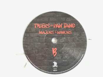 LP Tygers Of Pan Tang: Majors & Minors LTD | CLR 455693