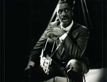 2CD Wes Montgomery: Way Out Wes 446796