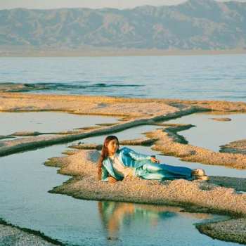 Album Weyes Blood: Front Row Seat To Earth