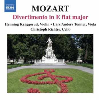 Album Wolfgang Amadeus Mozart: Divertimento In E Flat Major