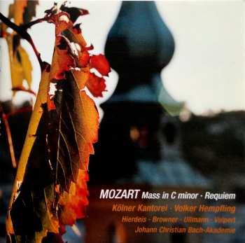 Album Wolfgang Amadeus Mozart: Mass In C Minor • Requiem