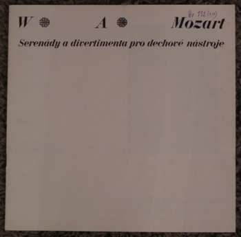 2LP/Box Set Wolfgang Amadeus Mozart: Serenády A Divertimenta Pro Dechové Nástroje (2xLP + BOX + BOOKLET) 360791