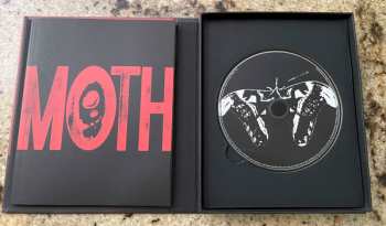 CD Woosung: Moth 375589