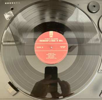 LP Yukon Blonde: Friendship & Rock 'N' Roll